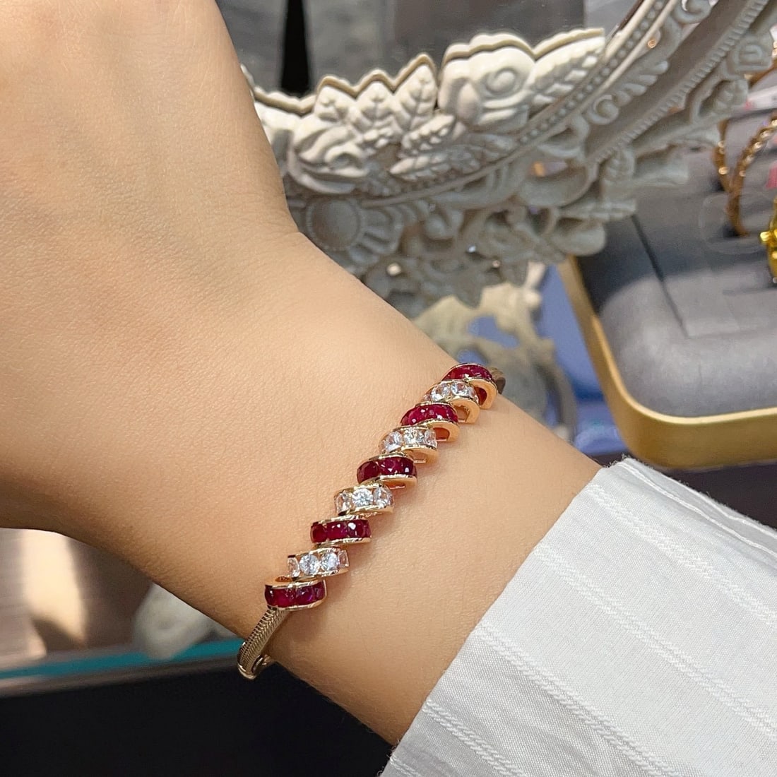 14k Gold 2.00 Ct Natural Ruby & Sapphire Bangle - 4