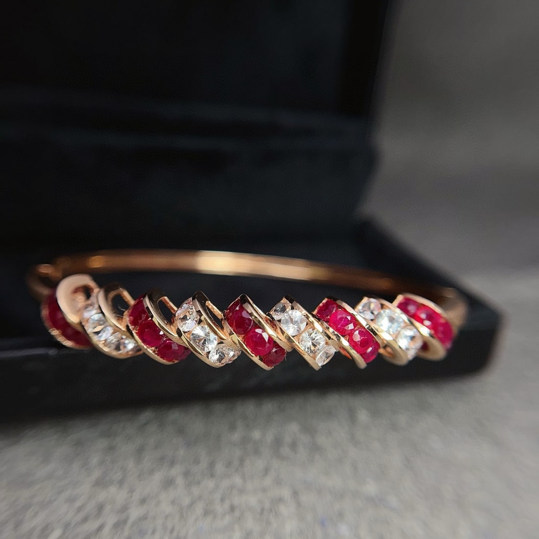 14k Gold 2.00 Ct Natural Ruby & Sapphire Bangle - 6