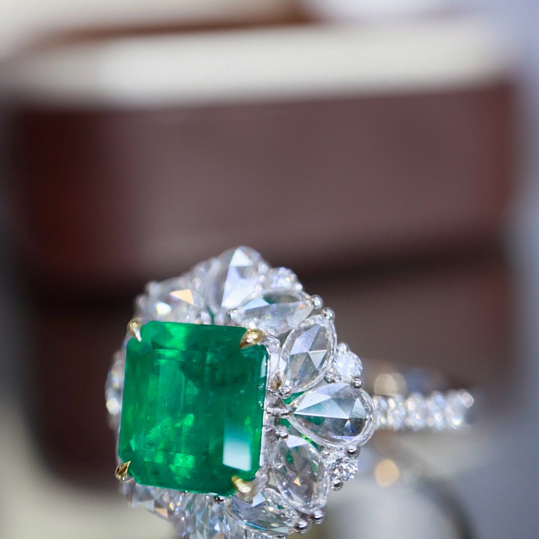 14k Gold 3.31 Ctw Natural Emerald & Diamond Ring - 3
