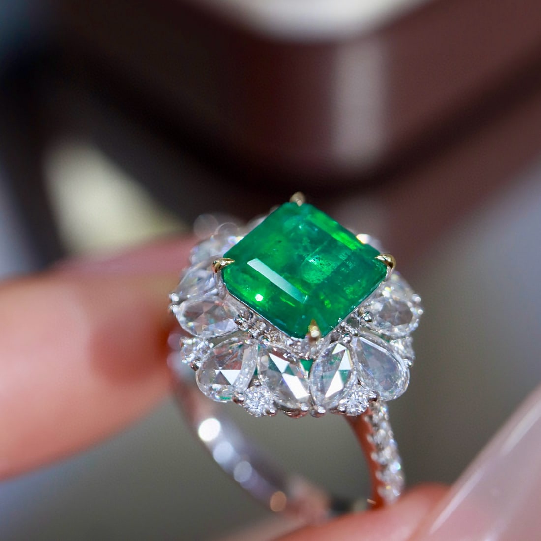 14k Gold 3.31 Ctw Natural Emerald & Diamond Ring - 6