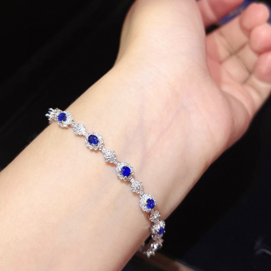 14k Gold 3.21 Ctw Natural Sapphire & Diamond Bracelet - 4