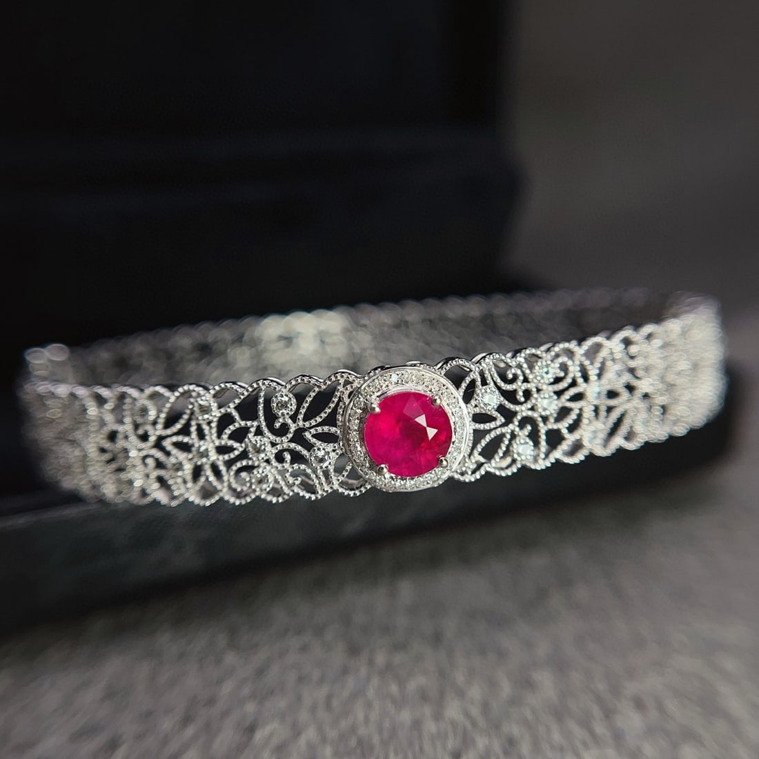 14k Gold 1.15 Ct Natural Ruby & Sapphire Bangle - 4