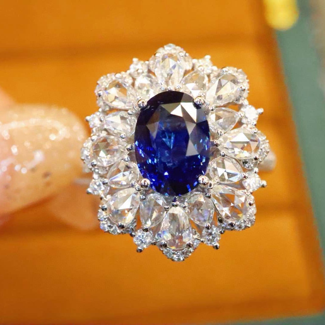 14k Gold 4.09 Ctw Natural Sapphire & Diamond Ring/pendant( Without Chain ): Ref:230984391 // gold content:14k gold // ring size:7. 25us // // main gemstone:sapphire // shape:oval // carat weight:2. 55ct // color:royal blue // treatment:natural // // adjacent gemstone 2 : diam