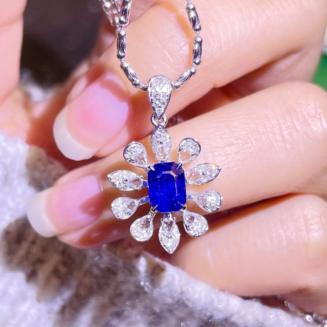14k Gold 2.18 Ctw Natural Sapphire & Diamond Pendant( Without Chain ): Ref:230984393 // gold content:14k gold // main gemstone:sapphire // shape:octagonal // carat weight:1. 74ct // color:royal blue // treatment:natural // // adjacent gemstone 2 : diamond // number of st