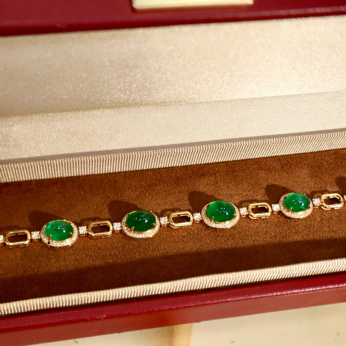 14k Gold 9.86 Ctw Vivid Green Natural Emerald & Diamond Bracelet - 7
