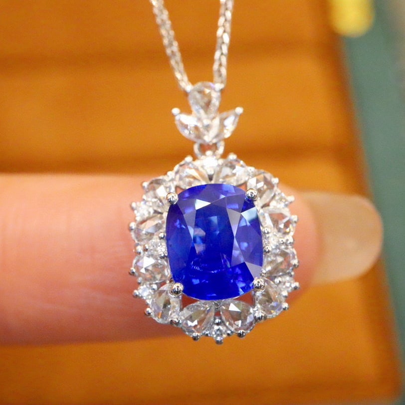 14k Gold 2.53 Ctw Natural Sapphire & Diamond Pendant( Without Chain ): Ref:230984407 // gold content:14k gold // main gemstone:sapphire // shape:cushion // carat weight:2. 03ct // color:royal blue // treatment:natural // // adjacent gemstone 2 : diamond // number of