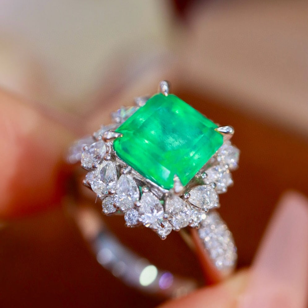 14k Gold 3.26 Ctw Natural Emerald & Diamond Ring - 6
