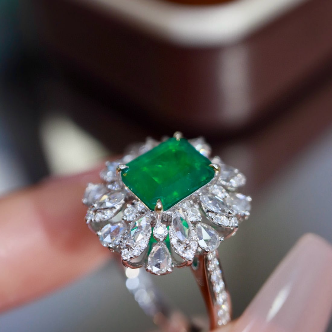 14k Gold 2.42 Ctw Natural Emerald & Diamond Ring - 2