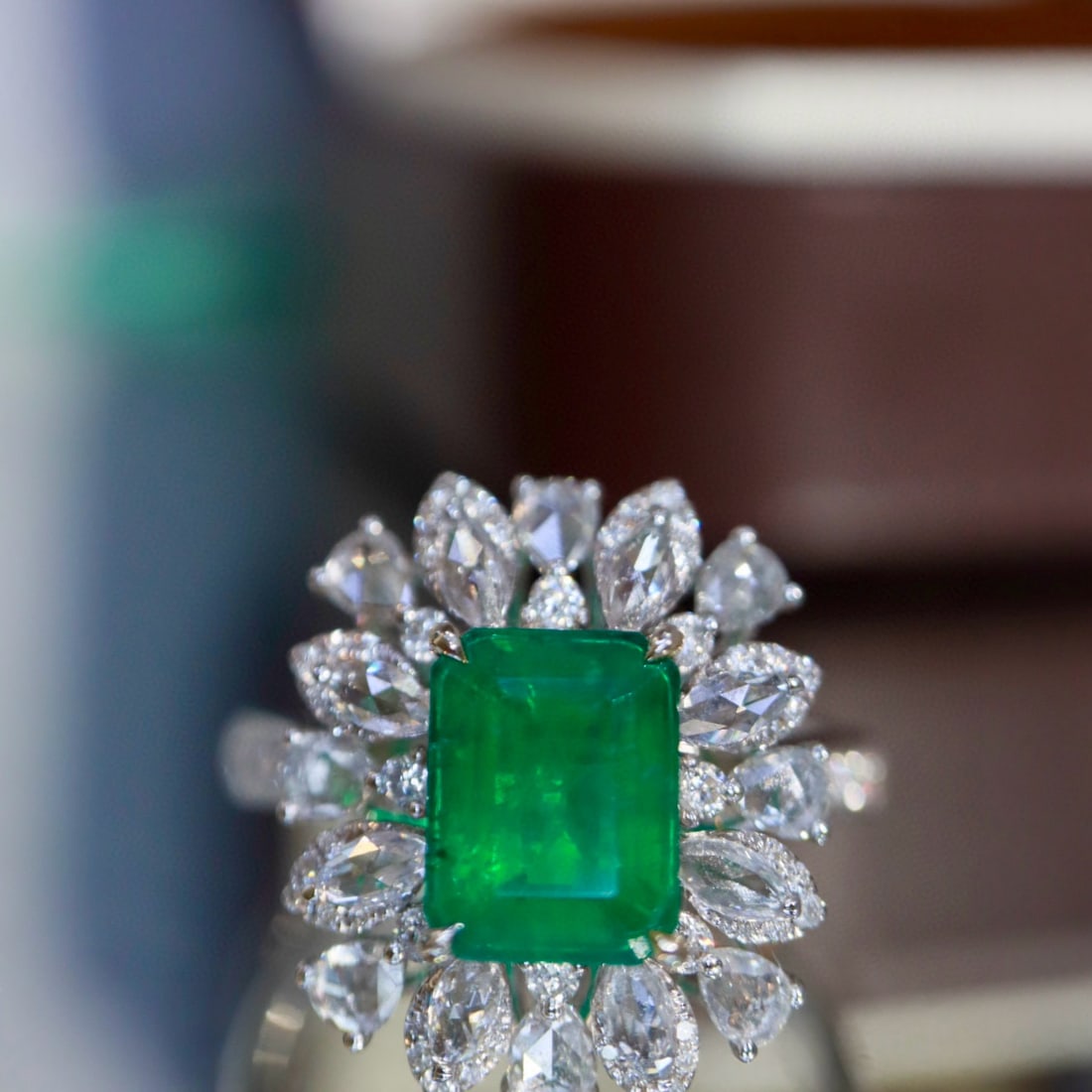 14k Gold 2.42 Ctw Natural Emerald & Diamond Ring - 5
