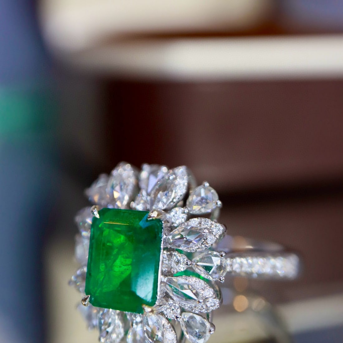 14k Gold 2.42 Ctw Natural Emerald & Diamond Ring - 7