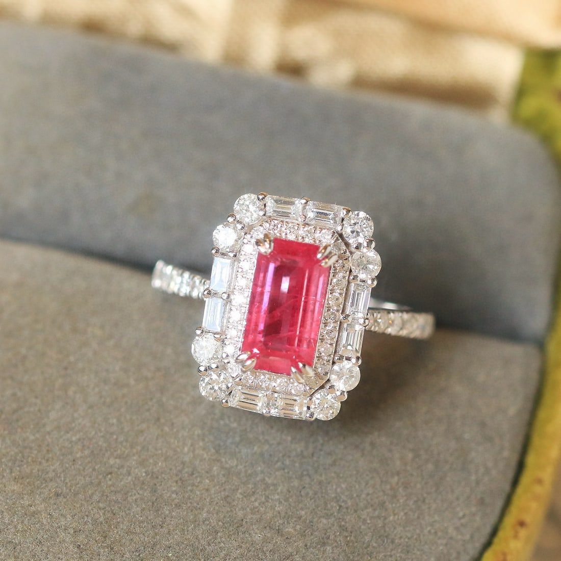 14k Gold 3.10 Ctw Natural Ruby & Diamond Ring - 6