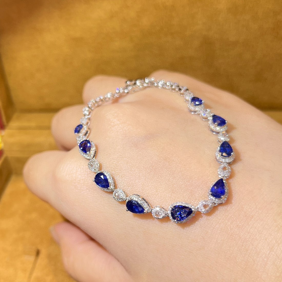 14k Gold 4.81 Ctw Natural Sapphire & Diamond Bracelet - 3