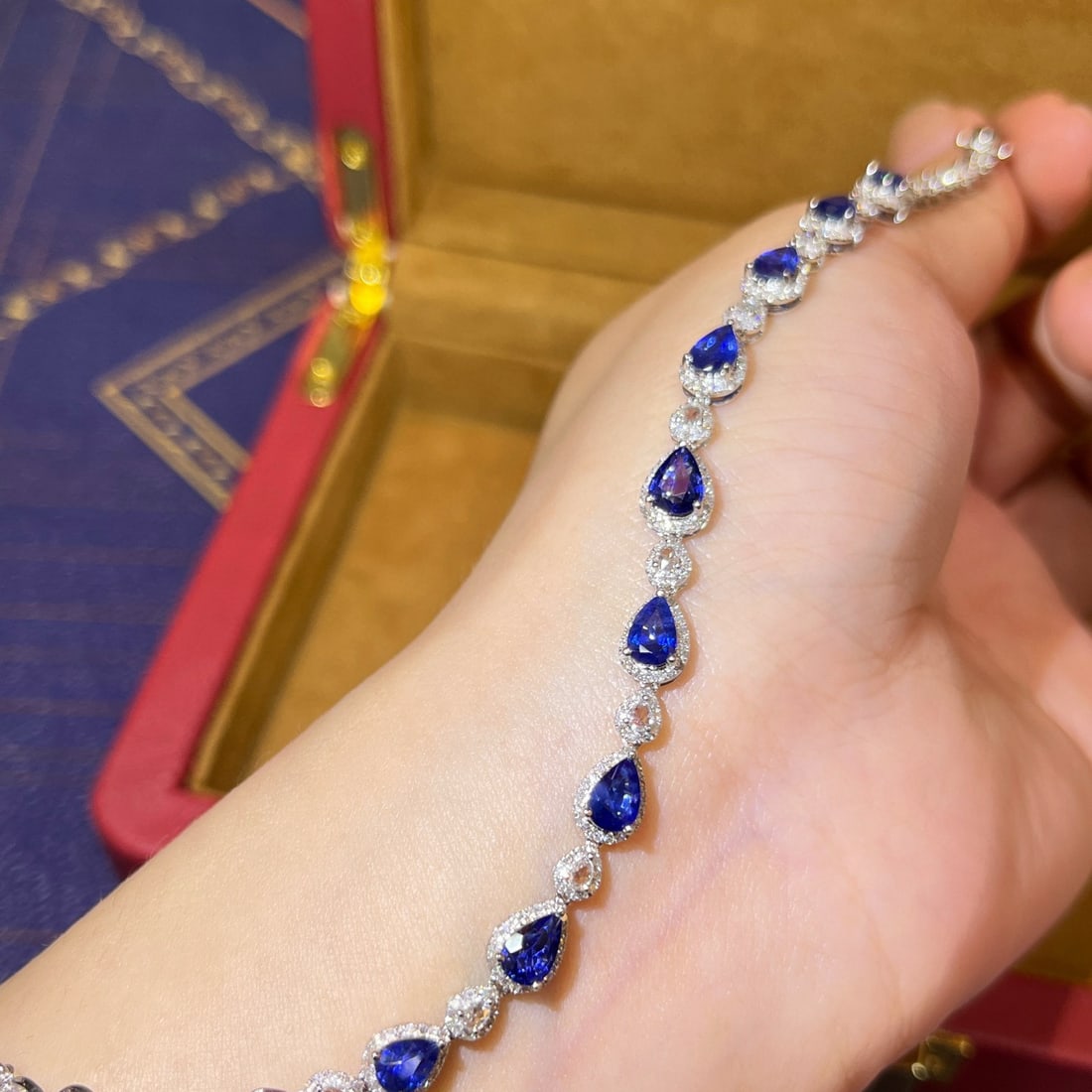 14k Gold 4.81 Ctw Natural Sapphire & Diamond Bracelet - 4
