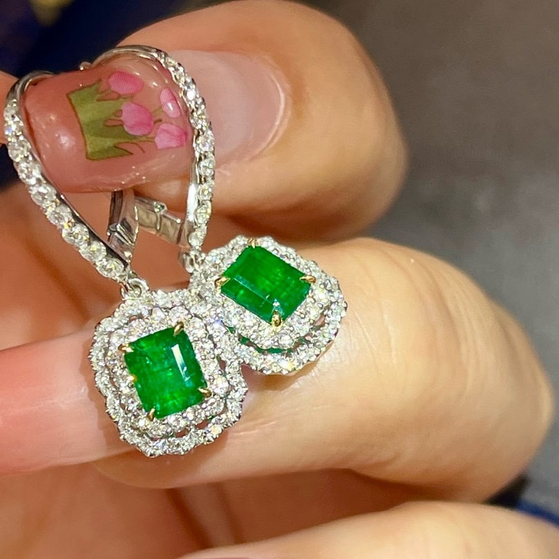 14k Gold 1.88 Ctw Vivid Green Natural Emerald & Diamond Earrings - 4