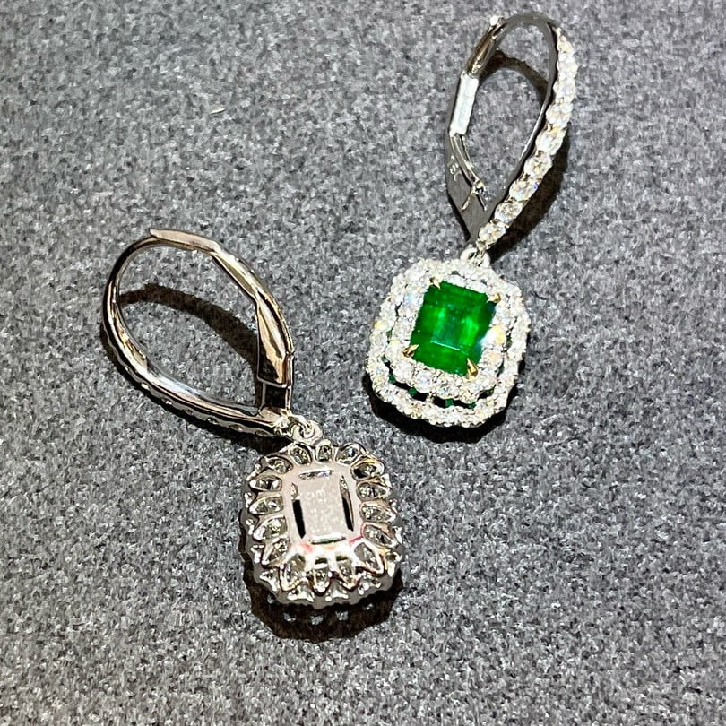 14k Gold 1.88 Ctw Vivid Green Natural Emerald & Diamond Earrings - 5