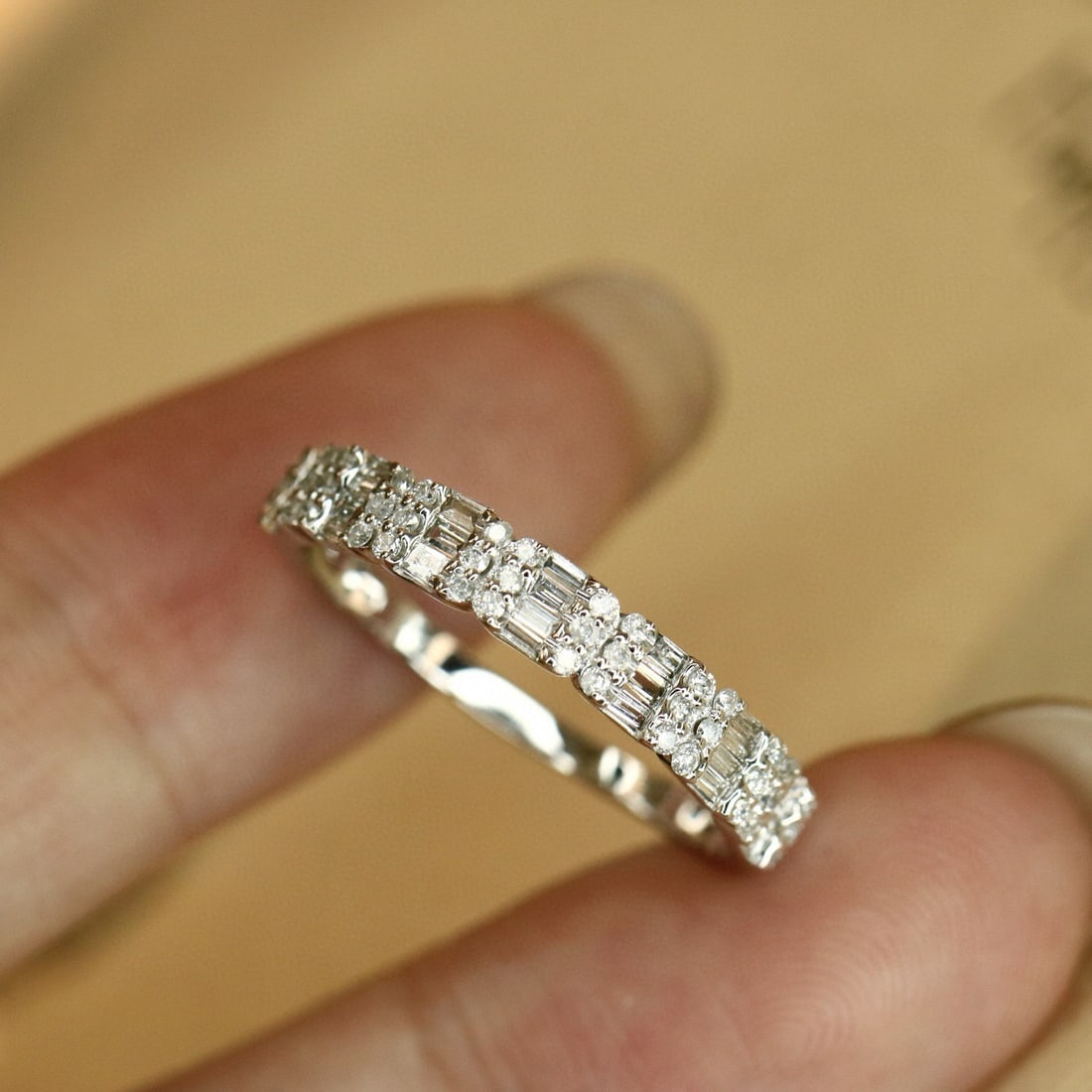 14k Gold 0.46 Ct Natural H Diamond Ring: Ref:230984450 // gold content:14k gold // ring size:7. 25us // // main gemstone:diamond // shape:multiply // carat weight:0. 46ct // clarity grade:vs-si // color:h // treatment:natural // Low