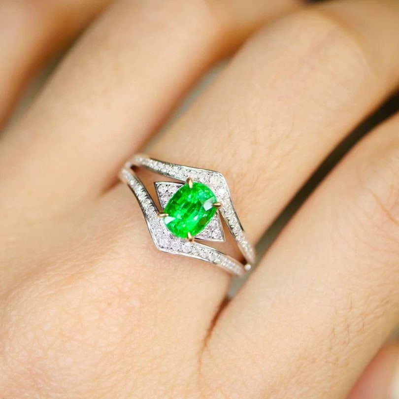 14k Gold 1.0 Ct Natural Tsavorite & Diamond Ring - 2