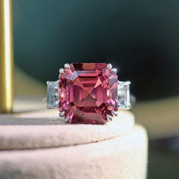 14k Gold 7.58 Ctw Natural Tourmaline & Sapphire Ring: Ref:230985037 // gold content:14k gold // ring size:7. 25us // // main gemstone:tourmaline // shape:asscher // carat weight:7. 05ct // color:red // treatment:natural // // adjacent gemstone 2 :