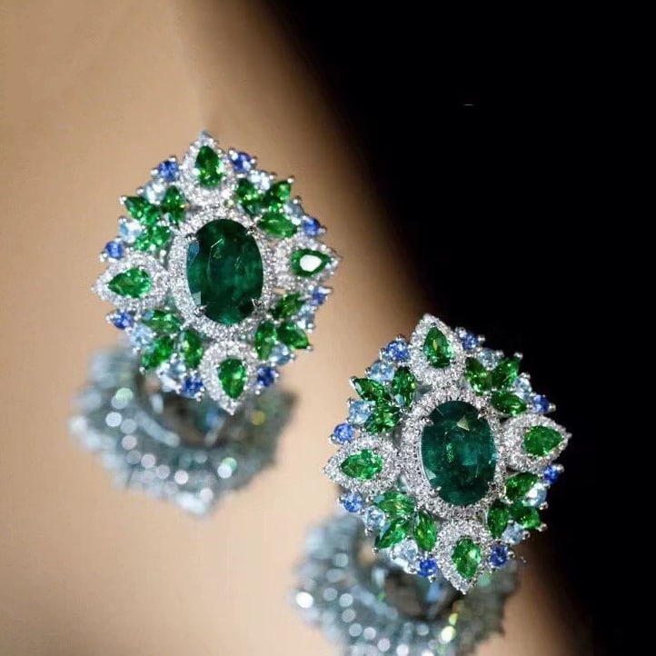 14k Gold 3.7 Ctw Natural Emerald & Diamond Earrings - 3