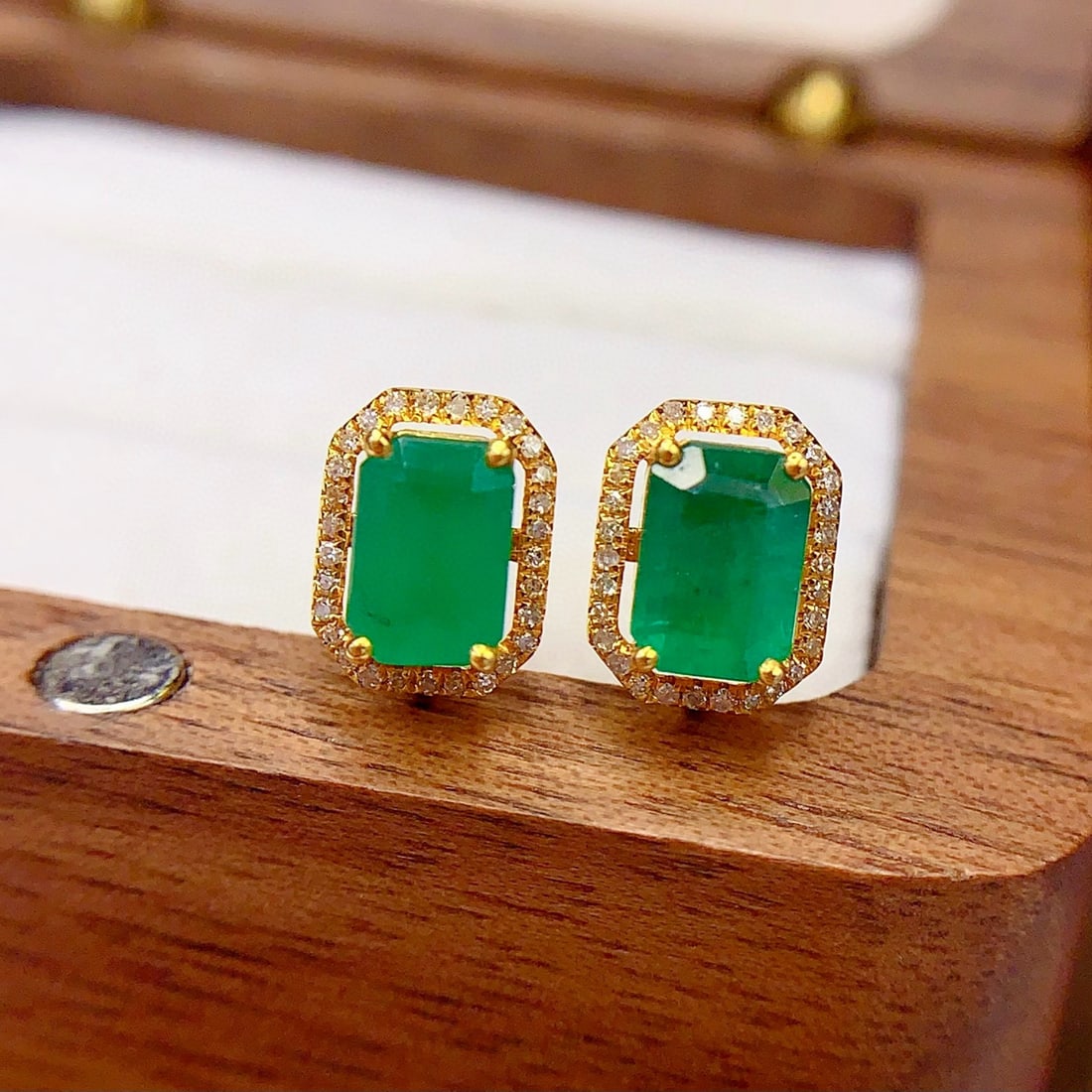 14k Gold 1.4 Ct Natural Emerald & Diamond Earrings - 2