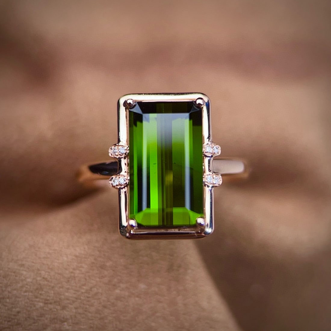 14k Gold 3.82 Ctw Natural Tourmaline & Diamond Ring: Ref:230985067 // gold content:14k gold // ring size:7. 25us // // main gemstone:tourmaline // shape:octagonal // carat weight:3. 8ct // color:green // treatment:natural // // adjacent gemstone 2 :