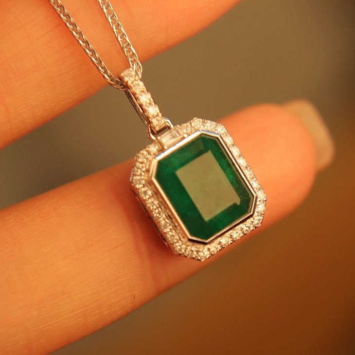 14k Gold 5.27 Ctw Vivid Green Natural Emerald & Diamond Pendant( Without Chain ) - 2