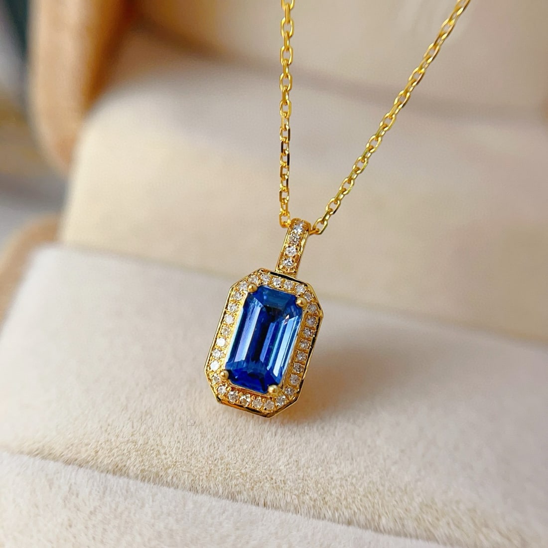 14k Gold 0.7 Ct Natural Sapphire & Diamond Necklace - 2