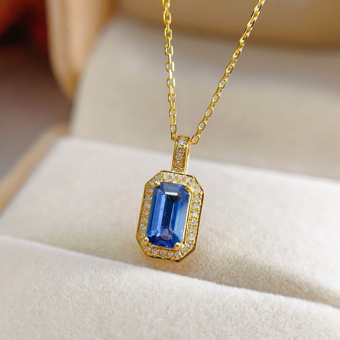 14k Gold 0.7 Ct Natural Sapphire & Diamond Necklace - 5