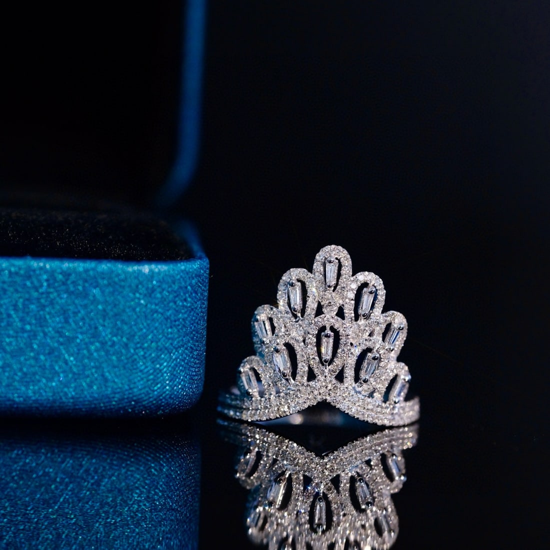 14k Gold 0.75 Ct Natural H Diamond Ring - 4