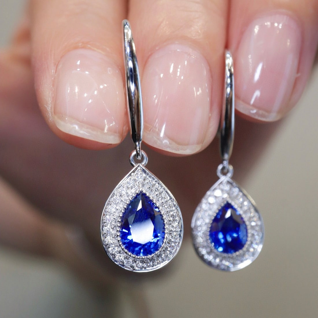 14k Gold 2.25 Ctw Natural Sapphire & Diamond Earrings - 6