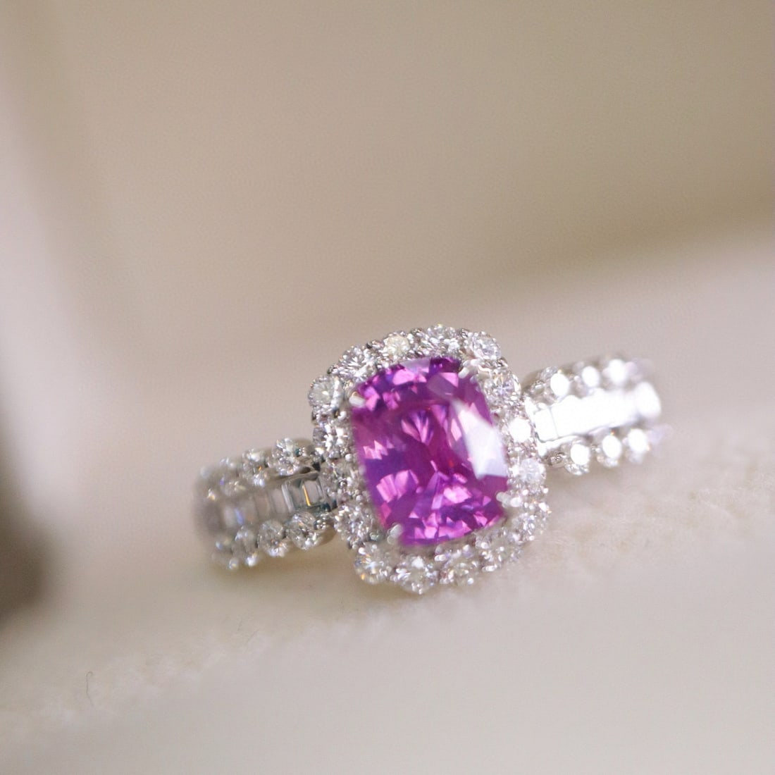 14k Gold 1.60 Ctw Natural Sapphire & Diamond Ring: Ref:230985102 // gold content:14k gold // ring size:7. 25us // // main gemstone:sapphire // shape:cushion // carat weight:1. 13ct // color:pink // treatment:natural // // adjacent gemstone 2 :