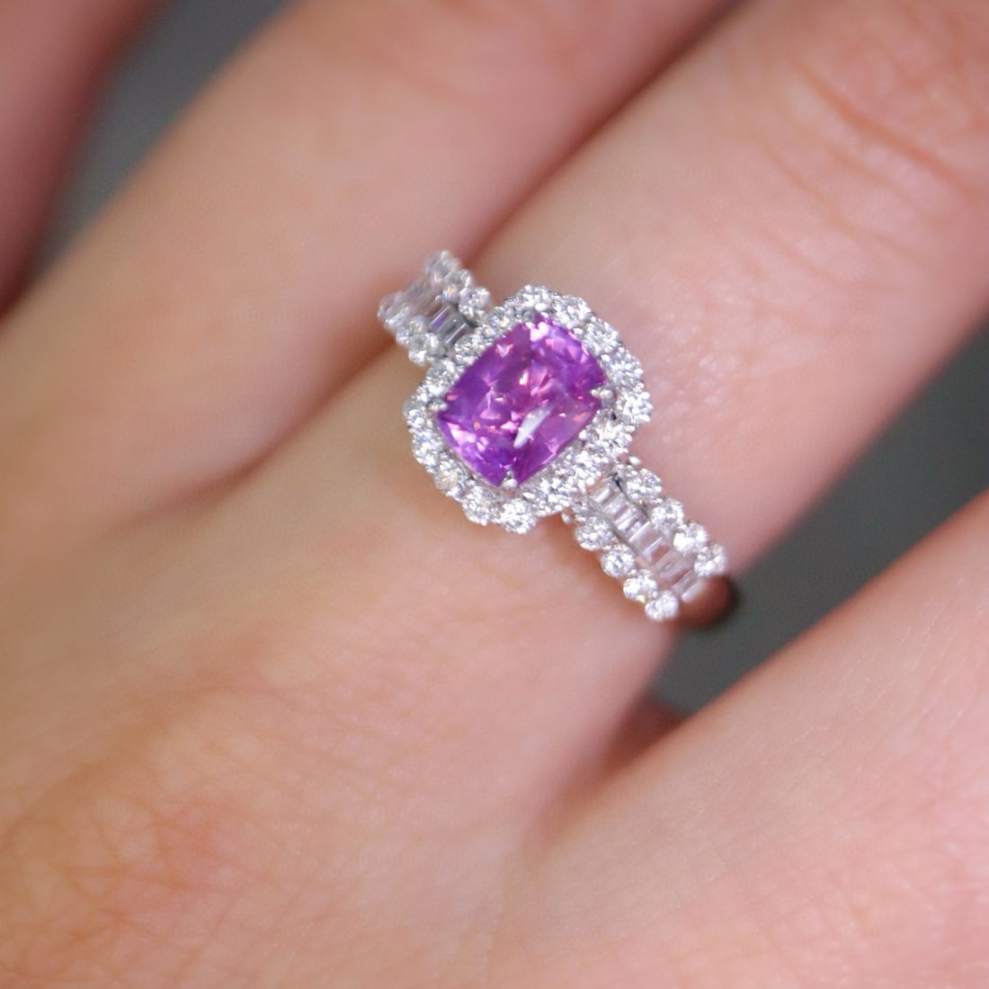 14k Gold 1.60 Ctw Natural Sapphire & Diamond Ring - 4