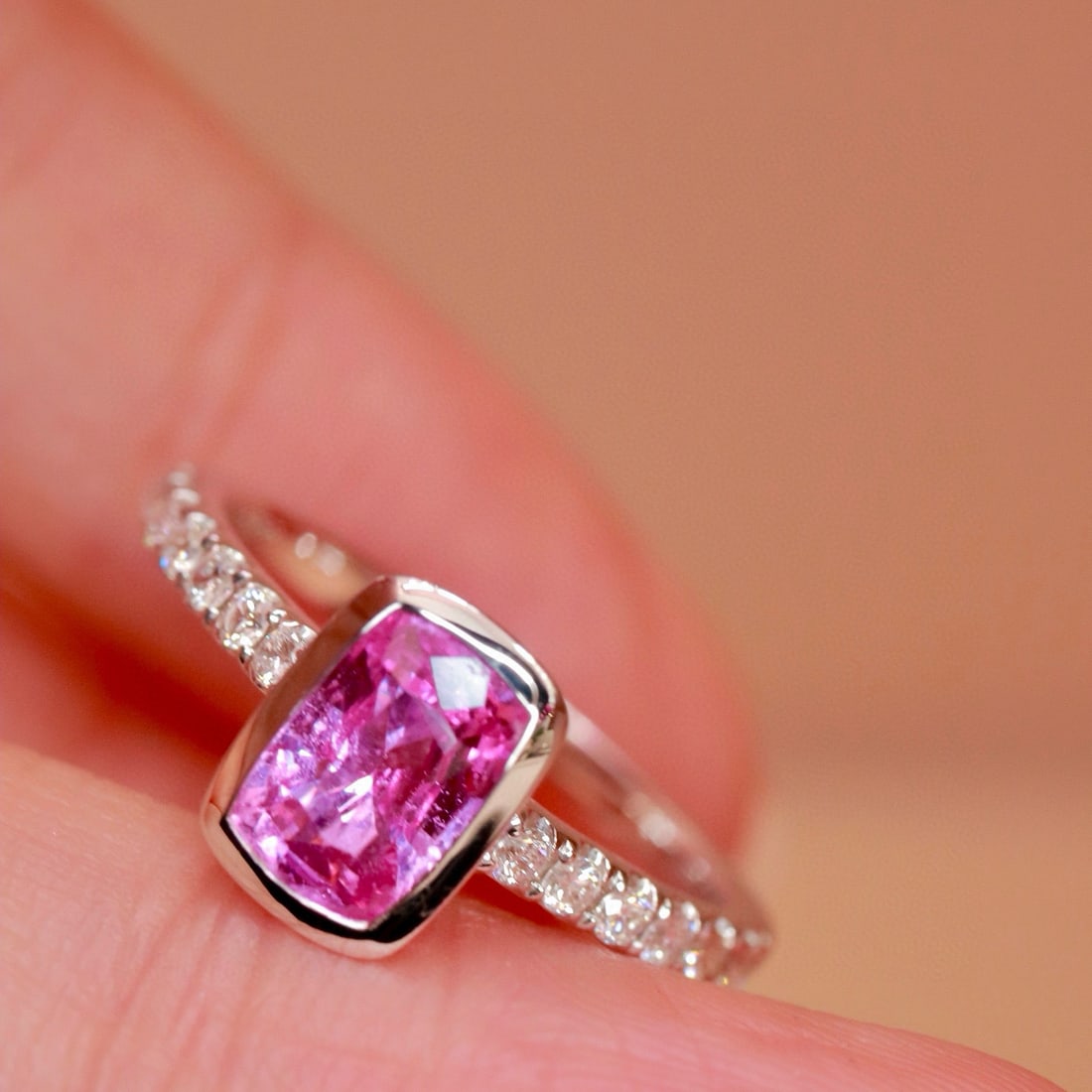 14k Gold 1.34 Ctw Natural Padparadscha Sapphire & Diamond Ring - 4