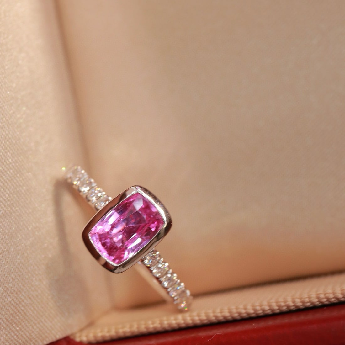 14k Gold 1.34 Ctw Natural Padparadscha Sapphire & Diamond Ring - 8