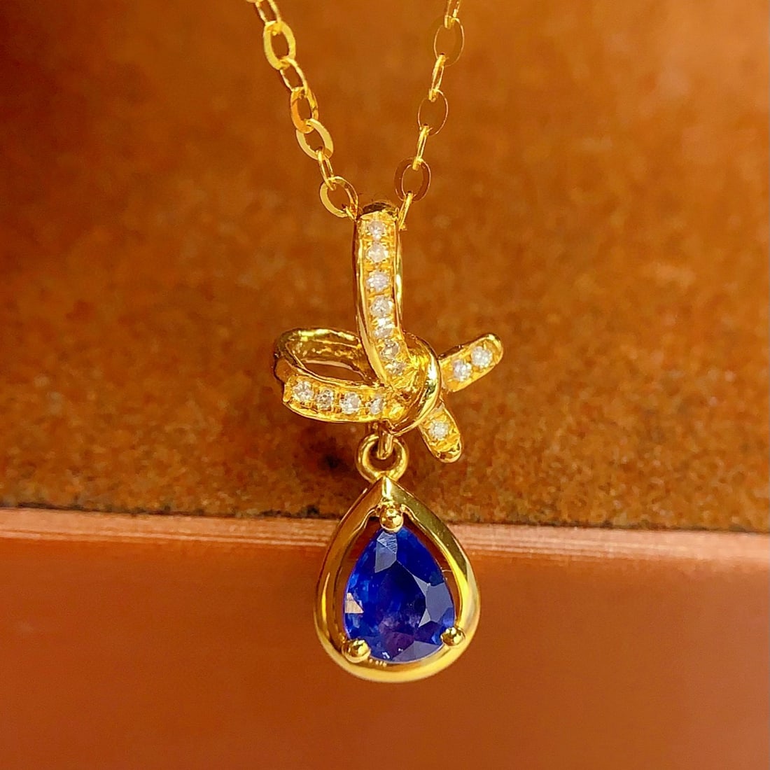 14k Gold 0.5 Ct Natural Sapphire & Diamond Necklace - 2
