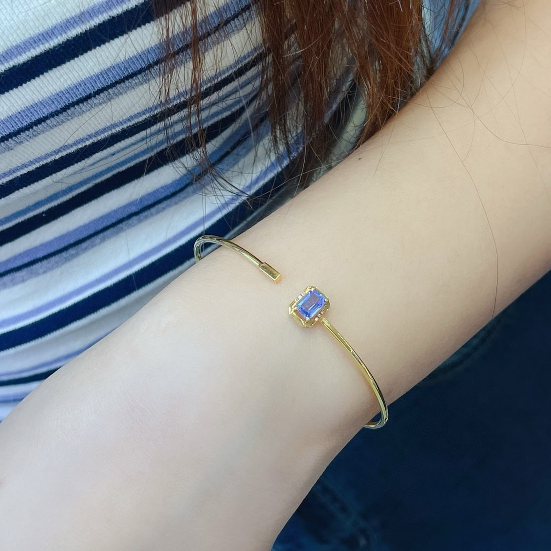 14k Gold 0.76 Ct Natural Sapphire & Diamond Bangle - 4