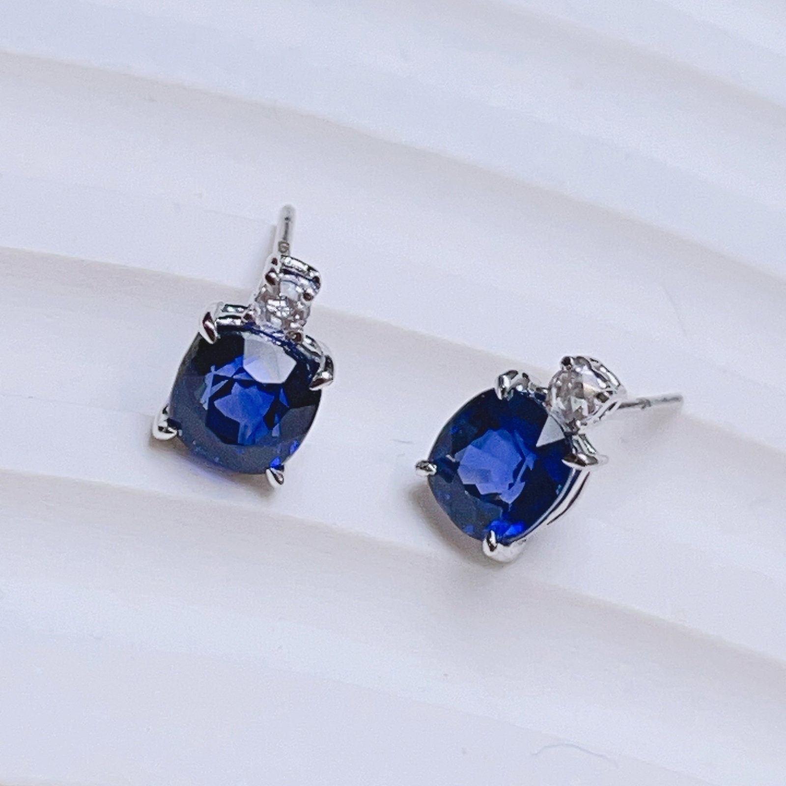 14k Gold 2.25 Ct Natural Sapphire & Sapphire Earrings - 2