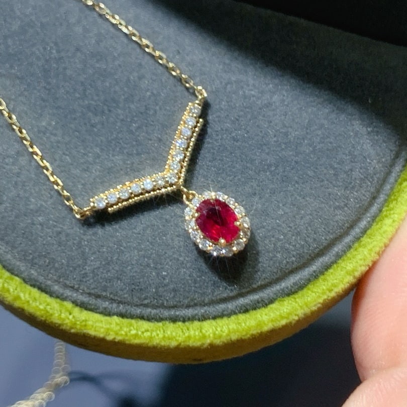 14k Gold 0.45 Ctw Natural Ruby & Diamond Necklace: Ref:230985163 // gold content:14k gold // main gemstone:ruby // shape:oval // carat weight:0. 3ct // color:red // treatment:natural // // adjacent gemstone 2 : diamond // shape:round // carat