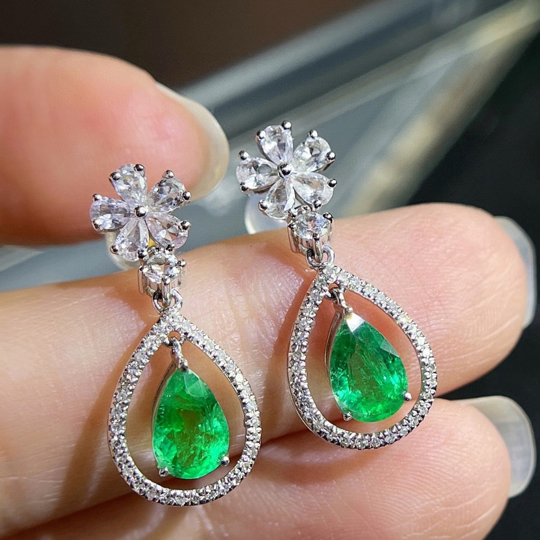 14k Gold 2.41 Ctw Natural Emerald & Diamond & Sapphire Earrings - 3