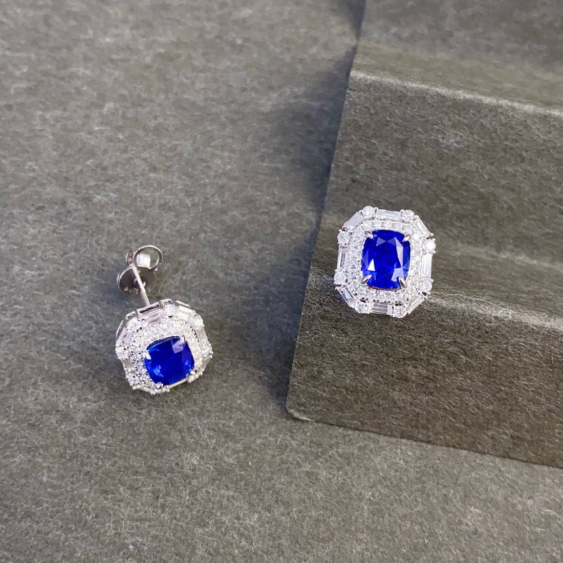 14k Gold 2.78 Ctw Natural Sapphire & Diamond Earrings - 4
