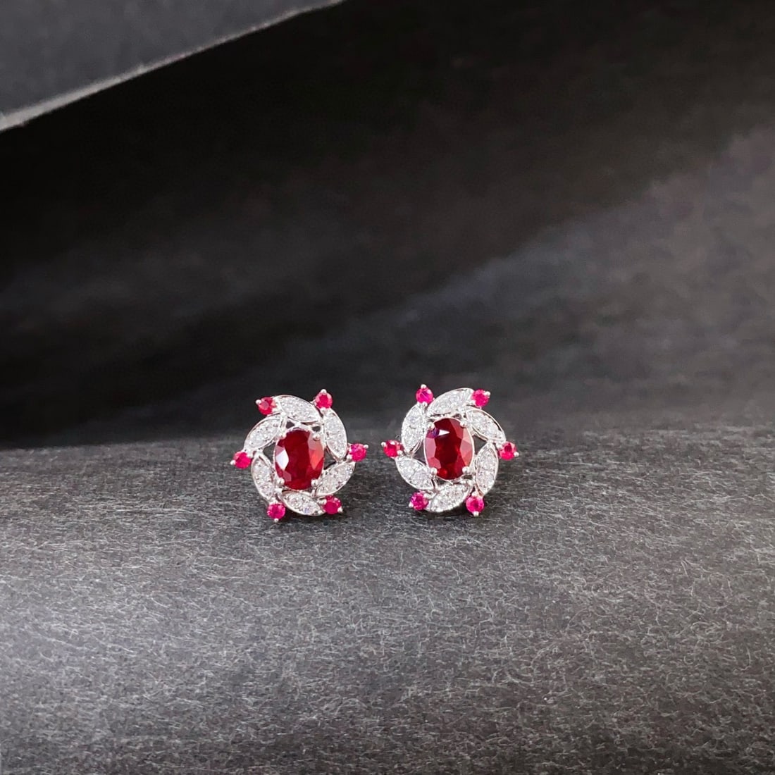 14k Gold 1.14 Ctw Natural Ruby & Diamond Earrings: Ref:230985179 // gold content:14k gold // main gemstone:ruby // shape:oval // carat weight:0. 78ct // color:red // treatment:natural // // adjacent gemstone 2 : diamond // shape:round // carat weight: