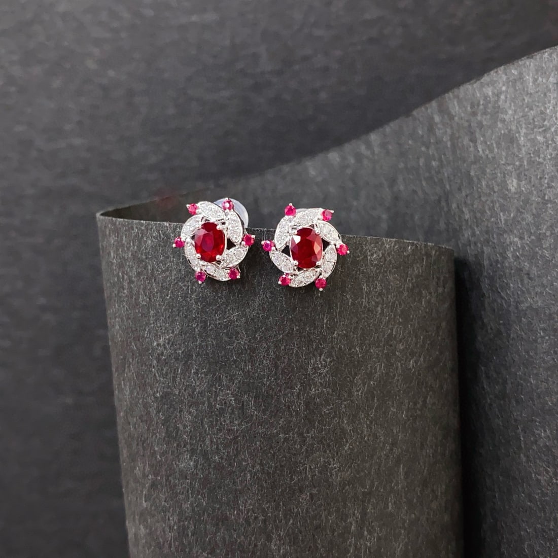 14k Gold 1.14 Ctw Natural Ruby & Diamond Earrings - 4