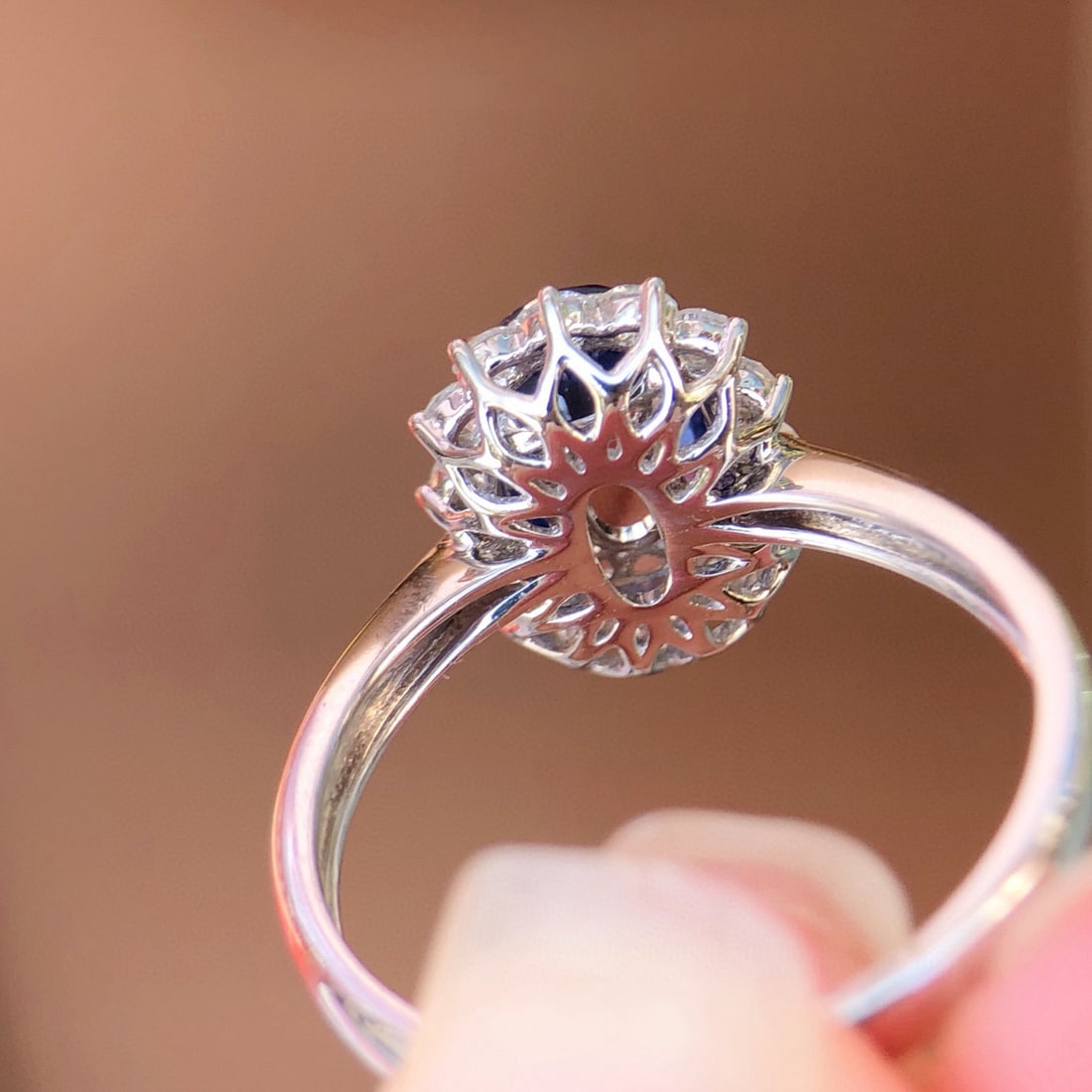 14k Gold 1.90 Ctw Natural Sapphire & Diamond Ring - 6
