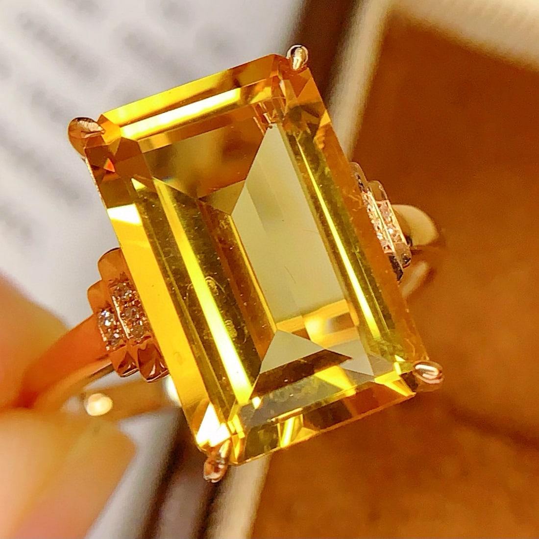 14k Gold 7.0 Ct Natural Citrine & Diamond Ring - 3