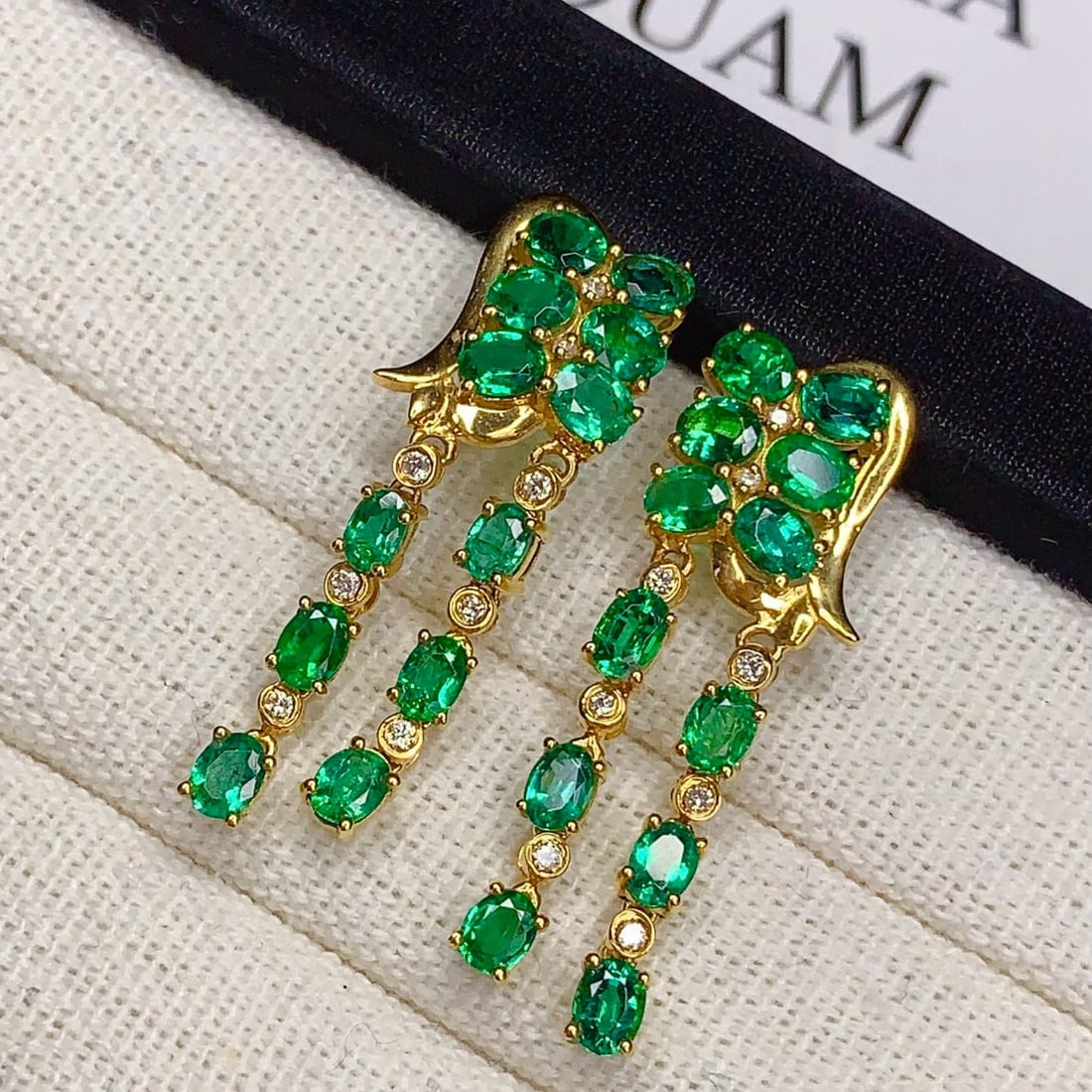 14k Gold 3.8 Ct Natural Emerald & Diamond Earrings - 6