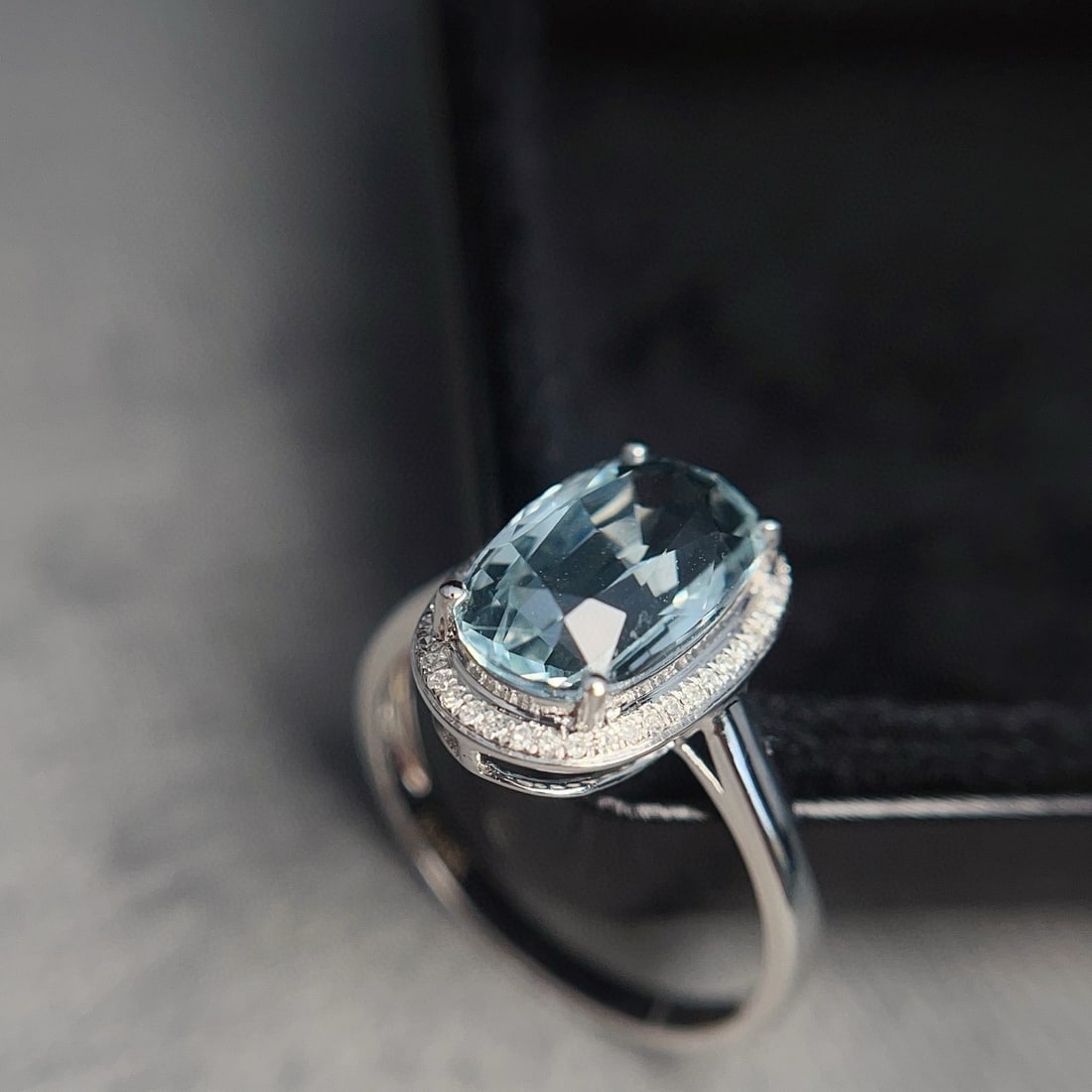 14k Gold 3.5 Ct Natural Aquamarine & Diamond Ring - 5