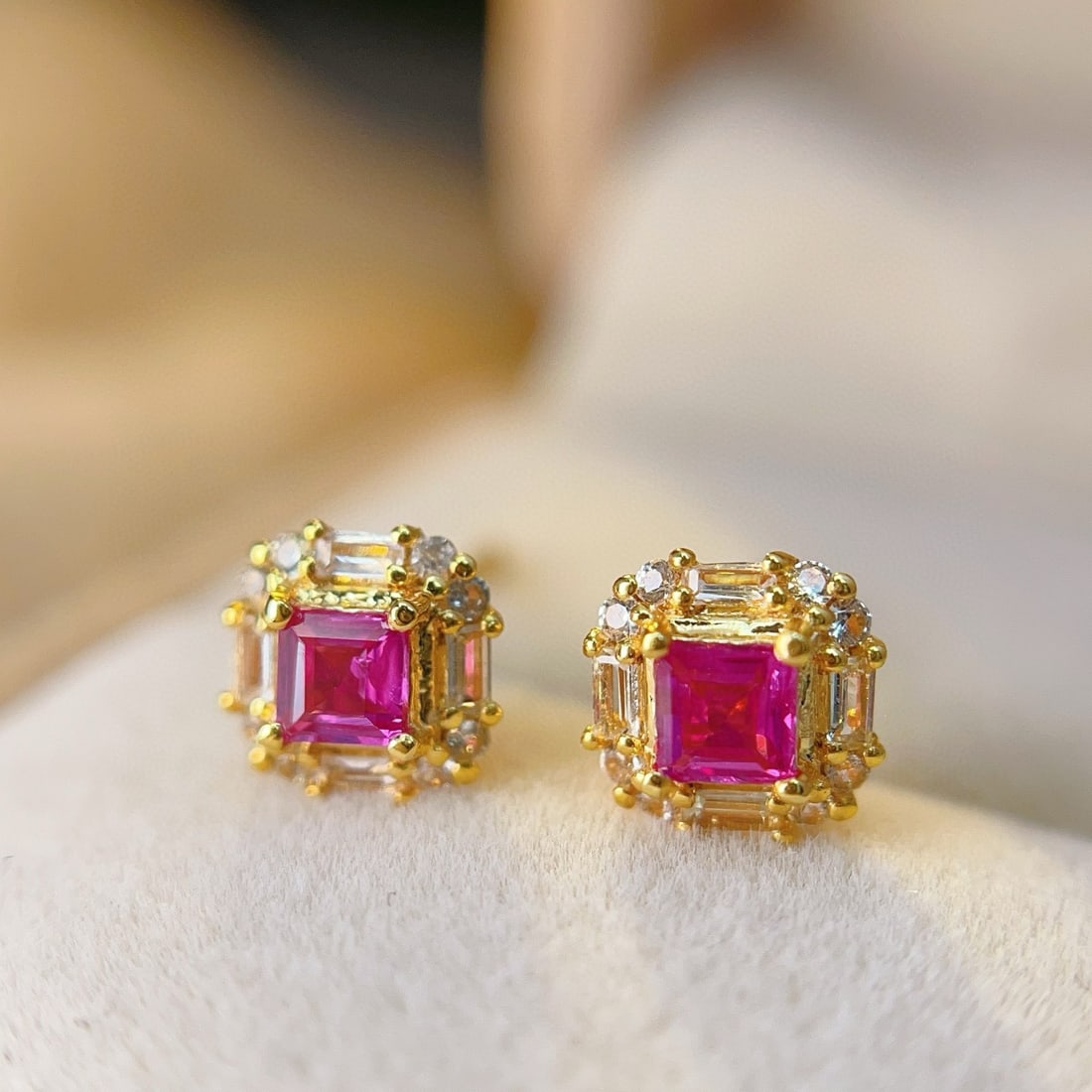 14k Gold 0.4 Ct Natural Ruby & Sapphire Earrings - 3