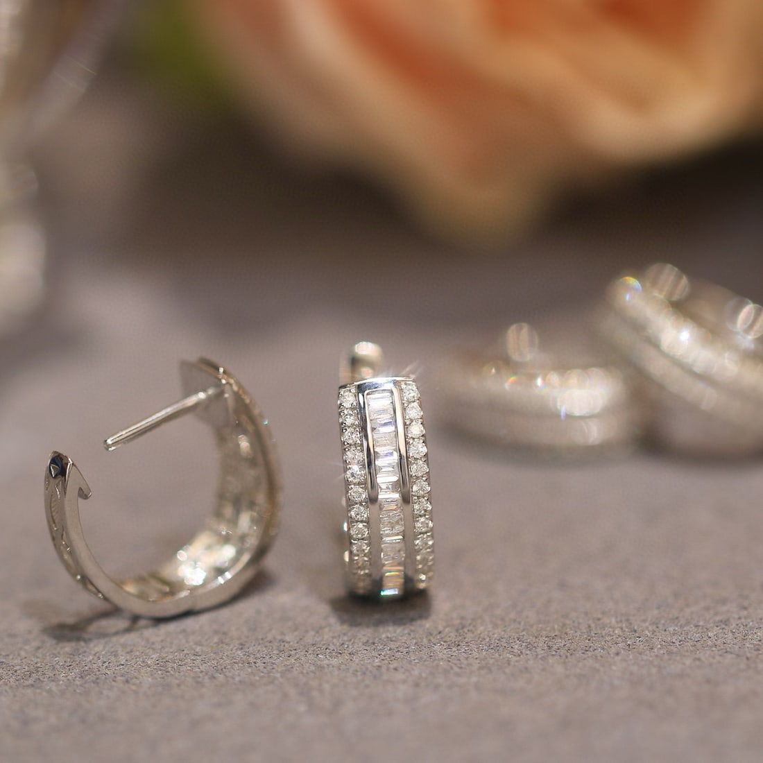 14k Gold 0.5 Ct Natural H Diamond Earrings - 2