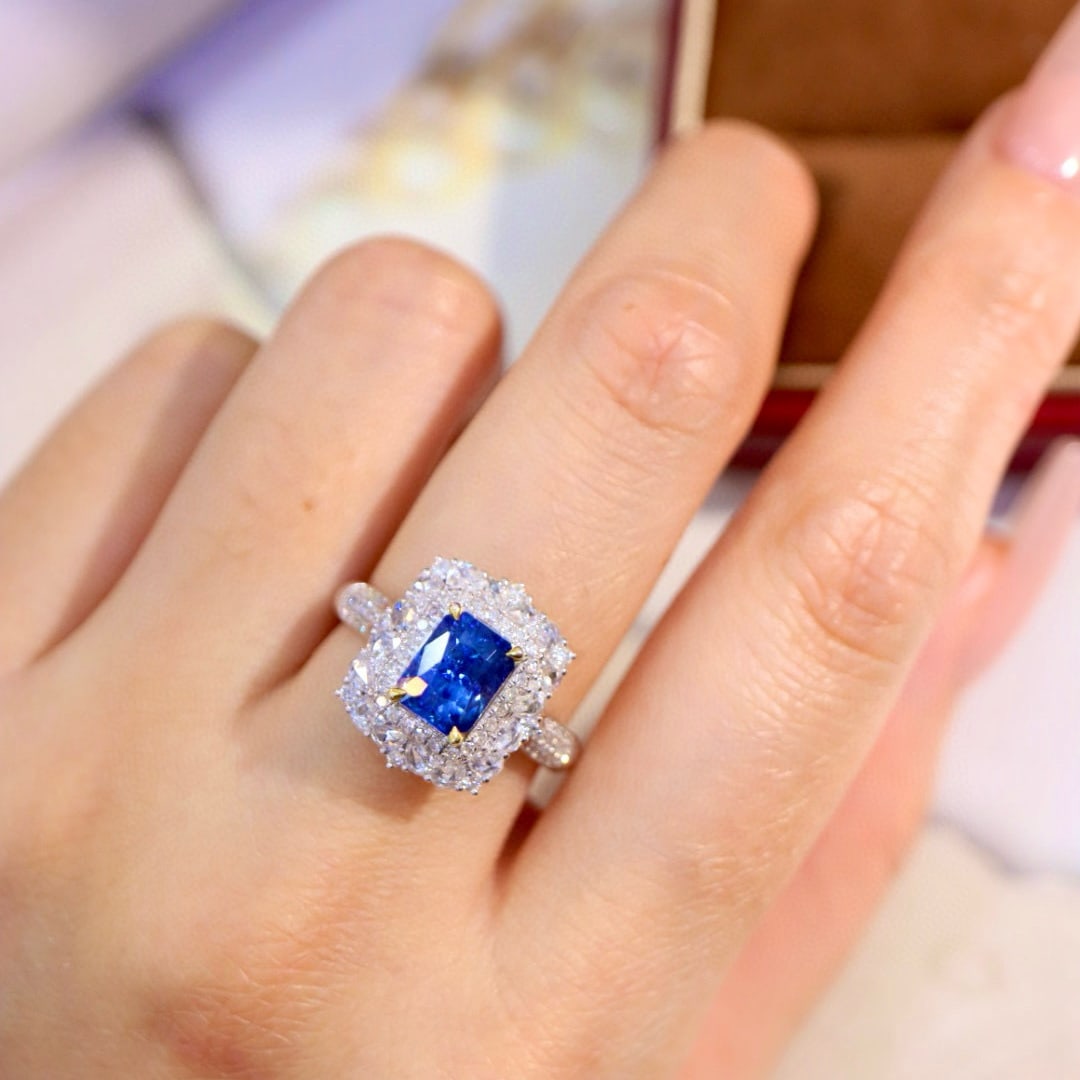 14k Gold 2.34 Ctw Natural Sapphire & Diamond Ring - 8