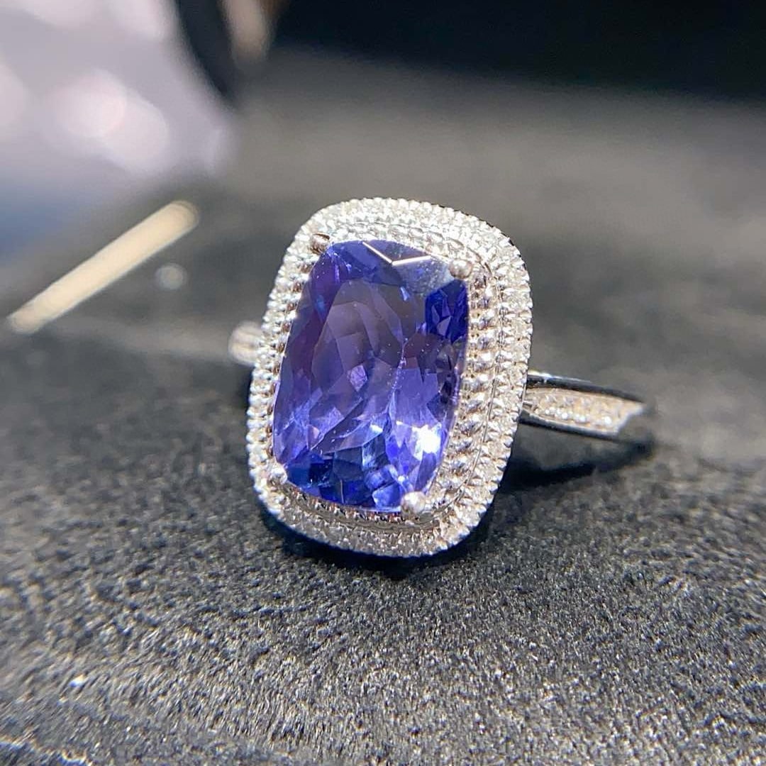 14k Gold 2.67 Ctw Natural Tanzanite & Diamond Ring - 4